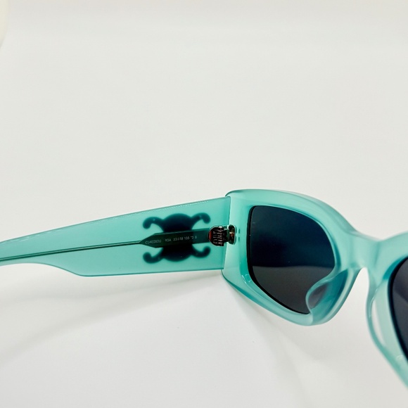 CELINE PARIS Maxi Triomphe XL Sunglasses Green CL40282U 93A 53□18–145 NIB main image 9